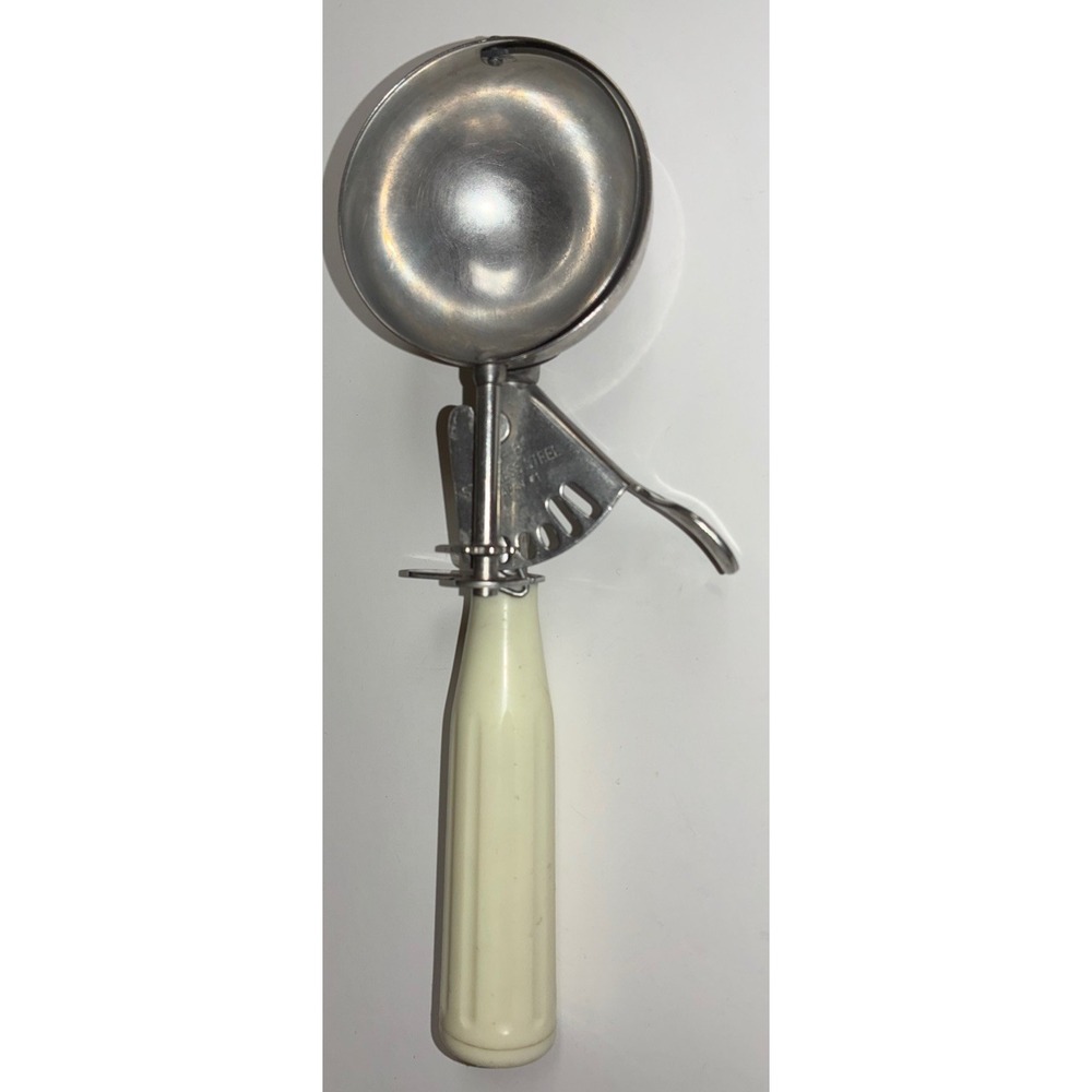 NSF Ice Cream Scoop Ivory Plastic Handle #10‎ Made In Japan Metal Vintage